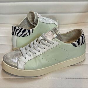 One Footwear Womens Sz 8 Mint Green & Metallic Sari Sneaker Like New Condition